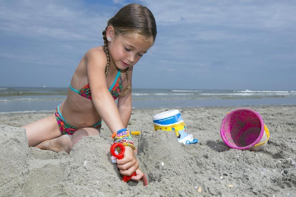 'T Strandhuys En De Vuurtoren, Met Eigen Keuken, Zonnig Terras Nabij Dorp, Duinen En Strand, Incl Verwarmd Binnen Zwembad Hollum  Zewnętrze zdjęcie