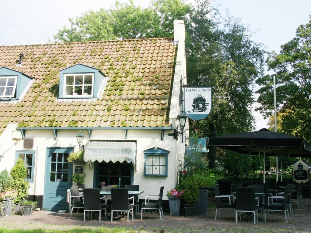 'T Strandhuys En De Vuurtoren, Met Eigen Keuken, Zonnig Terras Nabij Dorp, Duinen En Strand, Incl Verwarmd Binnen Zwembad Hollum  Zewnętrze zdjęcie