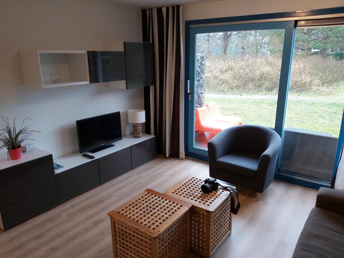 'T Strandhuys En De Vuurtoren, Met Eigen Keuken, Zonnig Terras Nabij Dorp, Duinen En Strand, Incl Verwarmd Binnen Zwembad Hollum  Zewnętrze zdjęcie